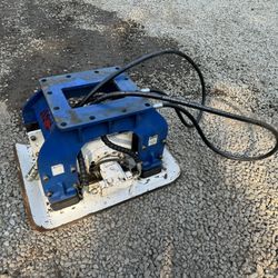 Mini Excavator / MIDI Or Backhoe Vibrating Plate Compactor 