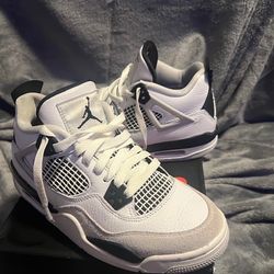 Jordan 4 Retro