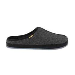 New With Tags Deer Stags Wherever Slippers 9M $25 OBO