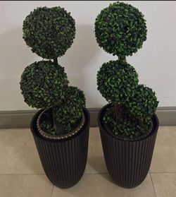 *** CLEARANCE *** PAIR of 30" Faux Boxwood Topiaries in 14" Textured Planters (2 for $90) @ Lasting Creations