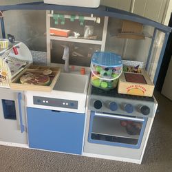 Toy Kitchen