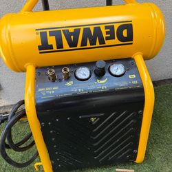 Dewalt 4.5gal Portable Compressor