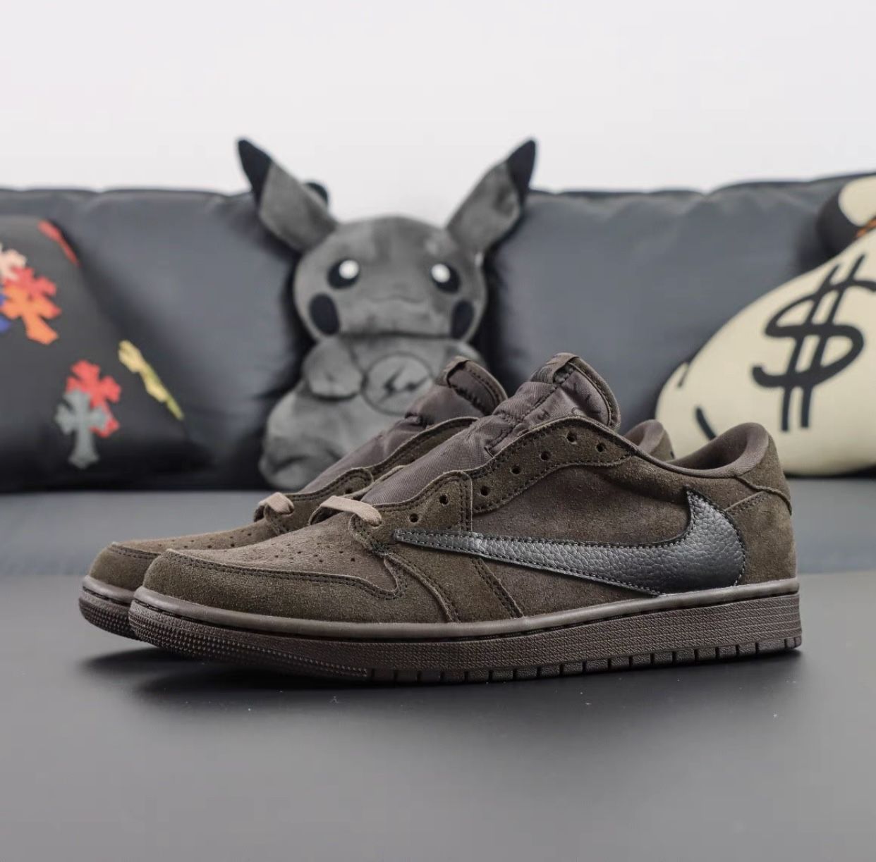 Four pairs Nike Travis Scott x Air Jordan 1 Low OG Velvet Brown