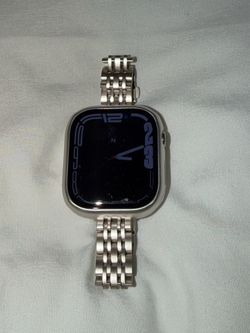 Apple Watch Series 10 GPS + Cellular 46mm Natural Titanium
