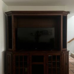 FREE TV Console