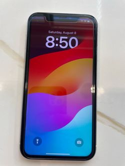 iPhone XR - UNLOCKED - CLEAN