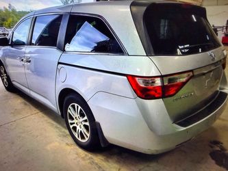 PARTS FOR Honda Odyssey 2011