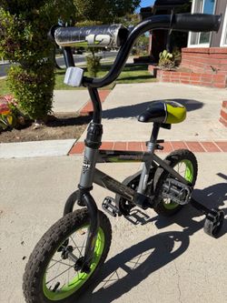 Huffy Rock It 12-Inch Boys Bike with Training Wheels