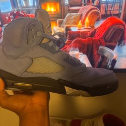 UNC 5 Size 10 In Men's