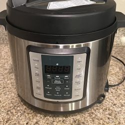 Insignia 4 Quart Pressure Cooker 