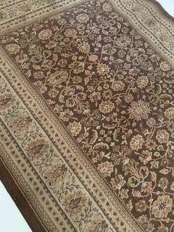 Beautiful Rug (also See Smaller Rug As A Set!)