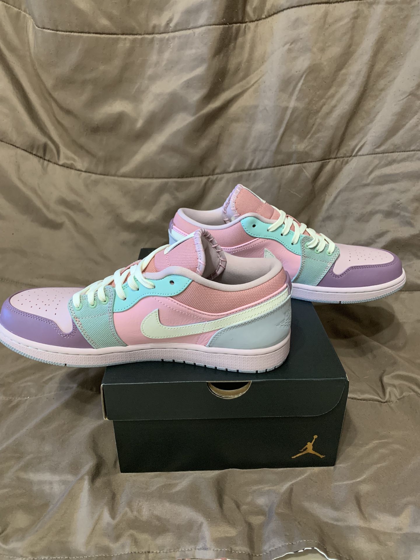 Air Jordan 1 Low “Easter Pastel” Size 10