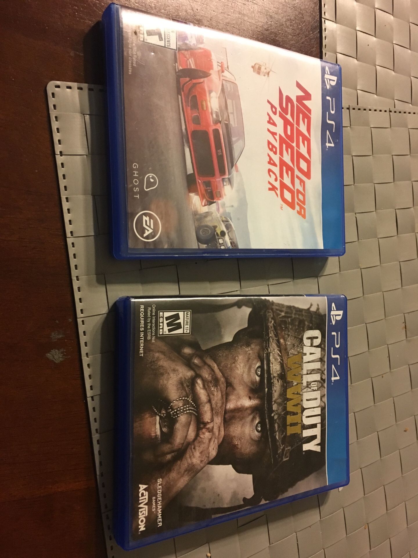 PS4 call of duty WW2 and NEED FOR SPEED payback