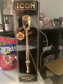 Icon special edition, gold ratchet