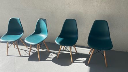 Mid century chairs ( Set of 4)