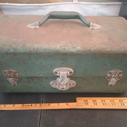 Vintage 2 Tray Tackle Box