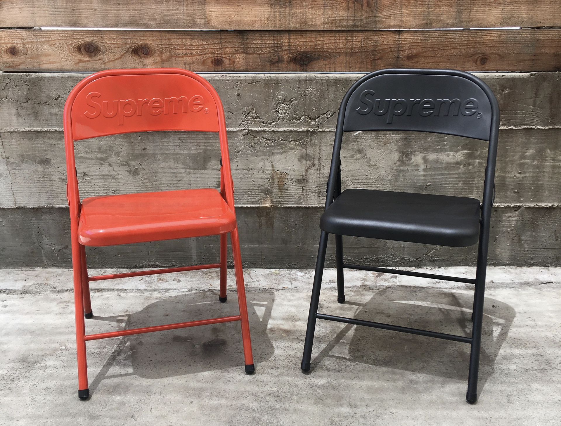 Supreme Metal Folding Chair Set Black And Red for Sale in Los