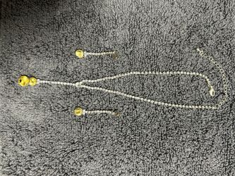 Pretty synthetic  necklace with earrings