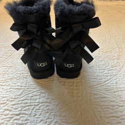 Ugg— Bailey Bow Boot