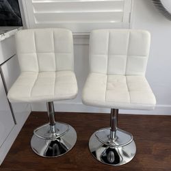 2 Bar Stool 