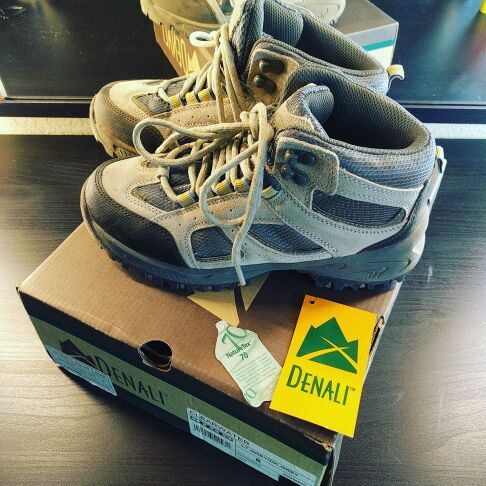 Denali clearwater women's hiking hotsell boots