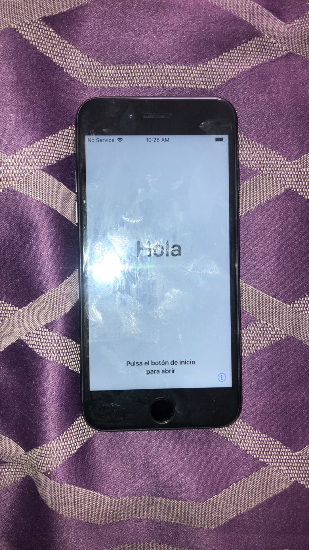 iPhone 8 (iCloud Locked)