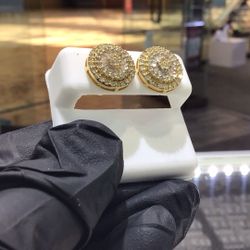 10k Gold Baguette And Round Diamond Big Diamond Earrings 💎💎💎💎