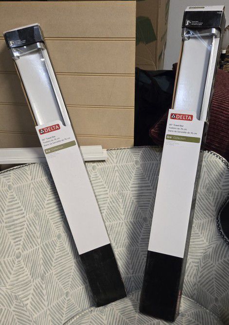 DELTA CHROME FINISH 30" TOWEL BAR BRAND NEW IN BOX 2 FOR SALE RETAILS $80 🔥 