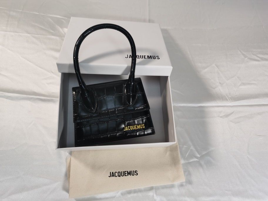 Jacquemus Le Chiquito Medium Bag