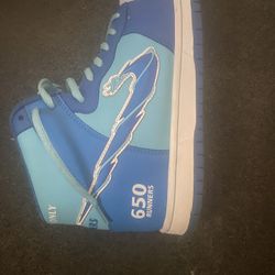 650 Trap Runner, Blue, And Size 10.5