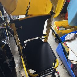 Mobile stair lift chair