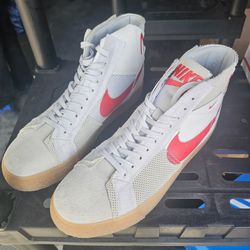 Nike SB Blazer Mid Mosaic Grey/Red - Size 7.5