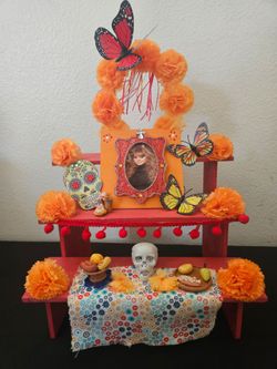 Dia de Los Muertos altar