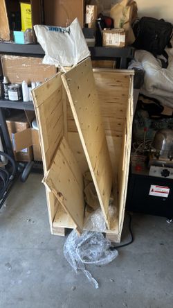 Wooden crate