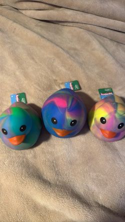 Squeeezy tie dye ducks
