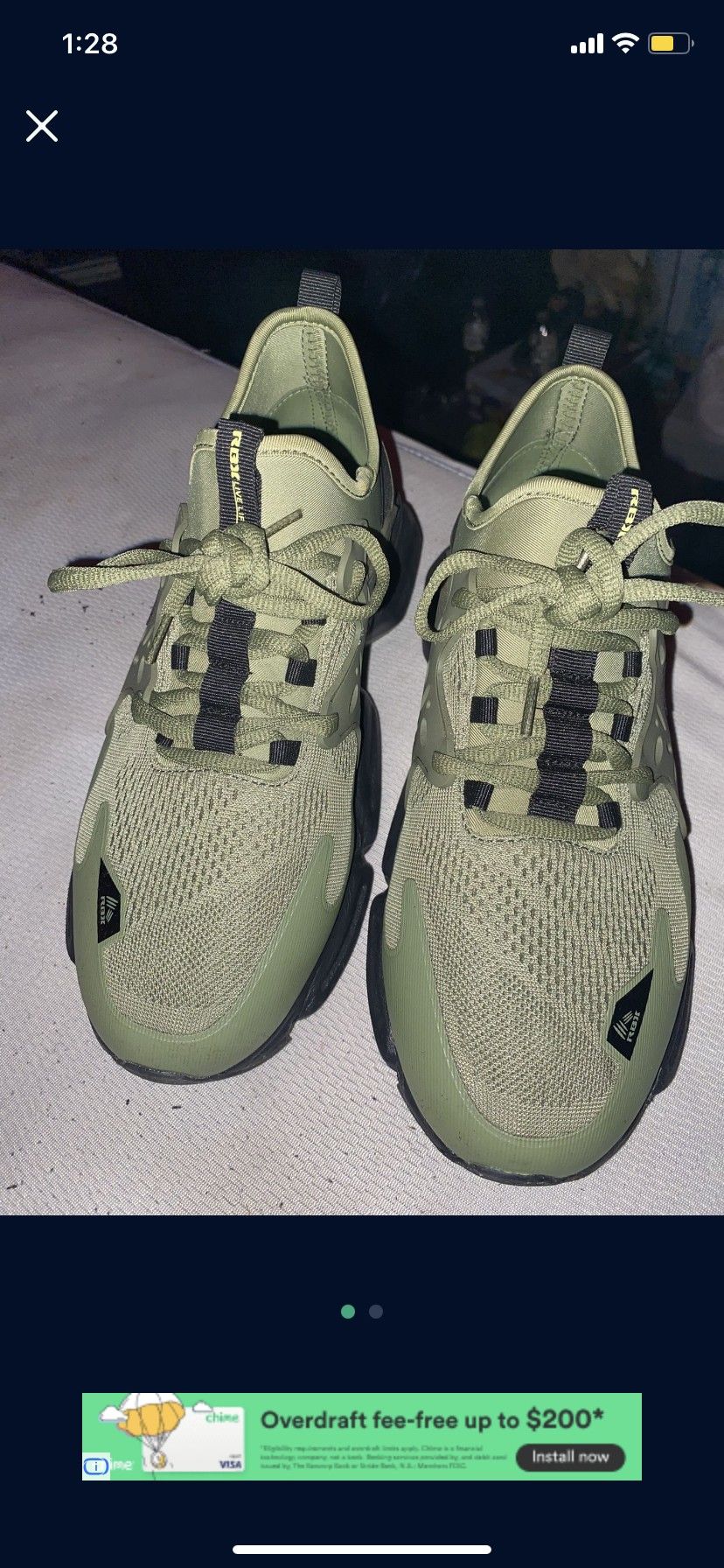Reebok Sneakers
