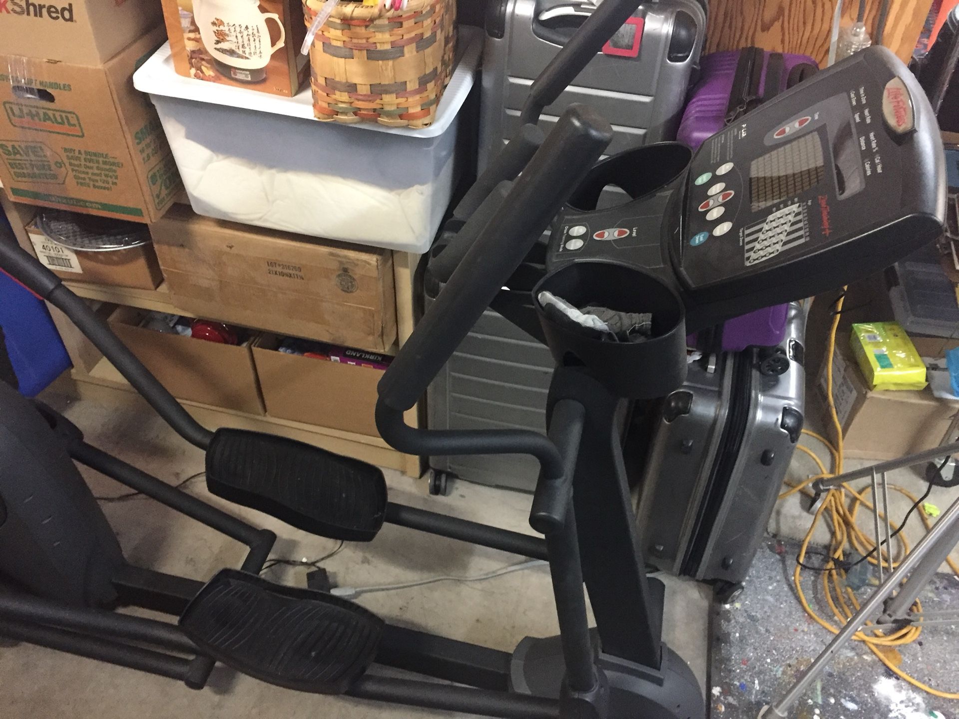 MUST GO! Life Fitness x5i Series Elliptical CrossTrainer for Sale in