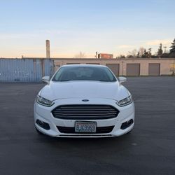 2014 Ford Fusion SE – Clean Title – Runs Great 