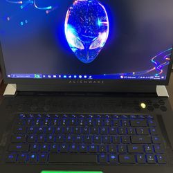 Alienware X17 R1