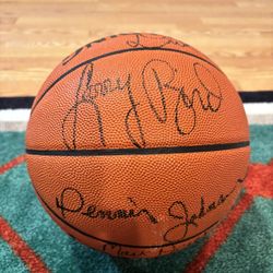 Boston Celtics 1(contact info removed) team Autograph! Larry Bird!