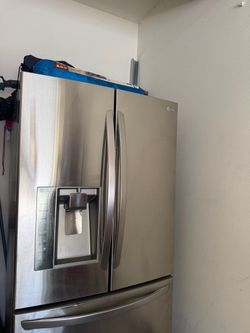Refrigerator – Excellent Working Condition – Clean