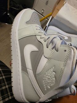 Aj1 mid  9 women