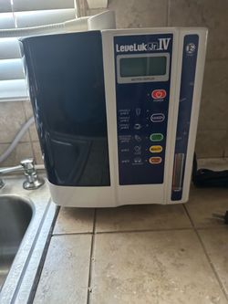 Enagic Kangen LeveLuk Jr IV Water Ionizer