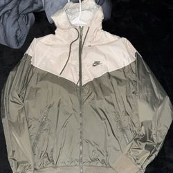 Nike Wind Breaker Small 