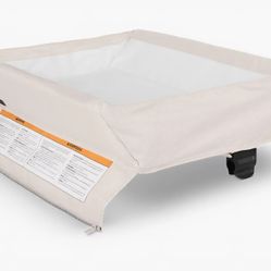 Uppababy changing Station - Charlie