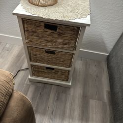 White End Table 