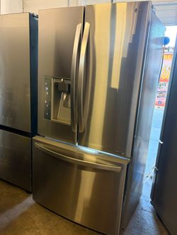 🔥FRIDGE LG FRENCH 3 DOOR COUNTER DEEP🔥