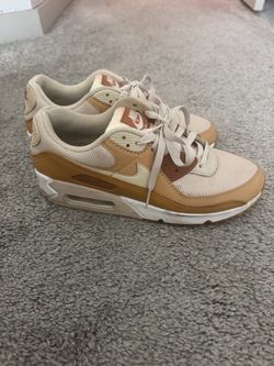Nike Air Max Beige Tan Good Condition- Size 9