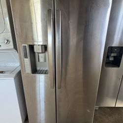 LG Refrigerator 