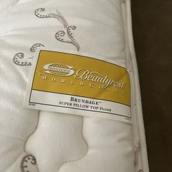 Simmons Back Care Super Plush king mattress